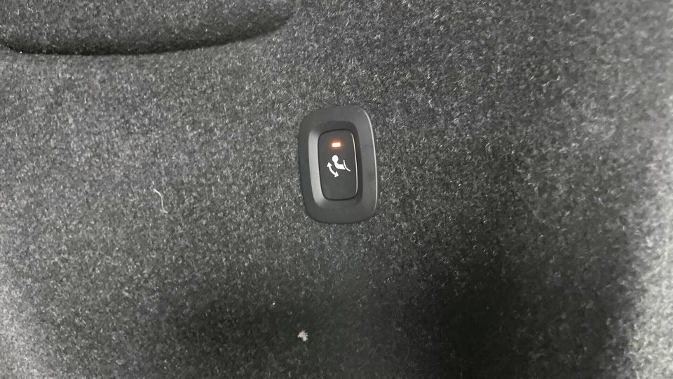 Volvo XC40 ReCharge Extended Range Plus 5d