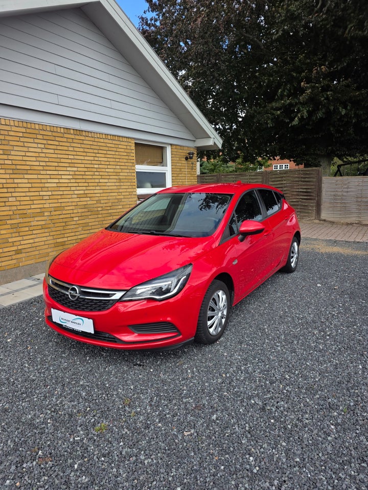 Opel Astra 1,0 T 105 Enjoy 5d