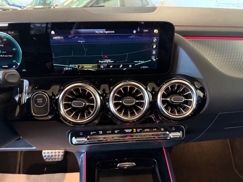 Mercedes EQA350 AMG Line 4Matic 5d