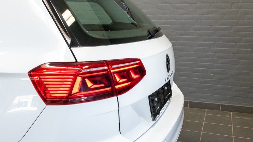 VW Passat 2,0 TDi 122 Business Variant DSG 5d