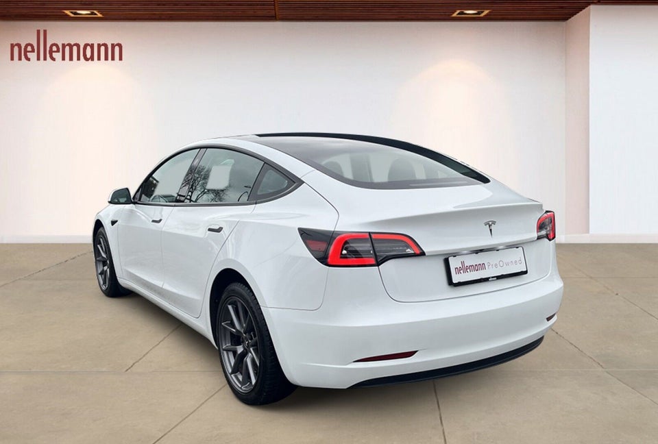 Tesla Model 3 RWD 4d