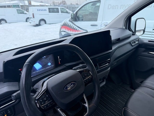 Ford Transit Custom 300L 2,0 EcoBlue Limited aut.