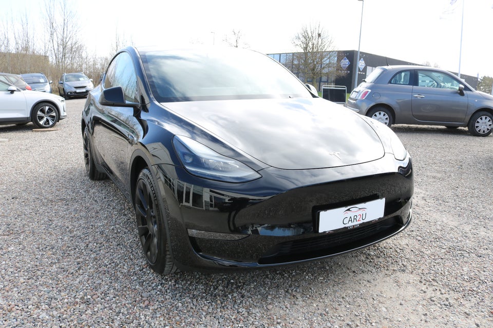 Tesla Model Y Long Range AWD 5d
