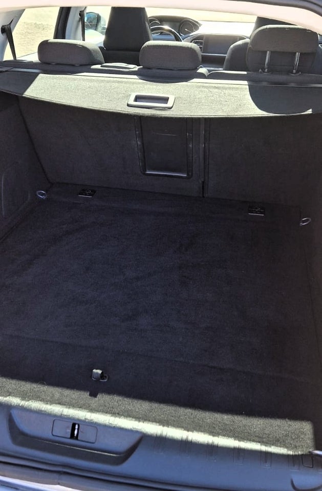 Peugeot 308 1,6 BlueHDi 120 Allure SW EAT6 5d