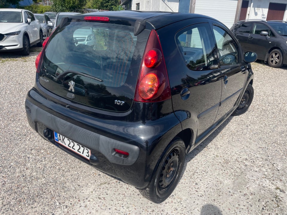 Peugeot 107 1,0 Sportium 5d