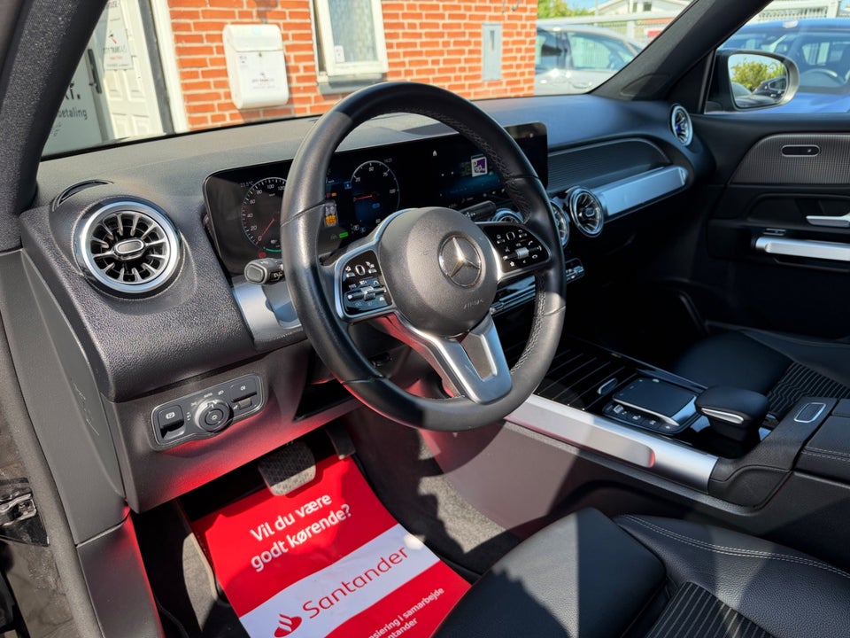 Mercedes EQB300 4Matic 5d