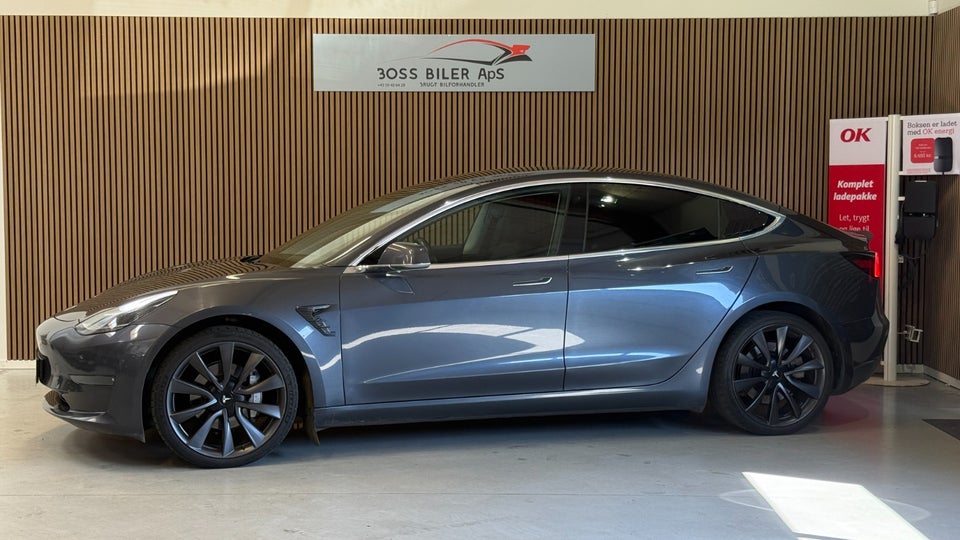 Tesla Model 3 Long Range RWD 4d