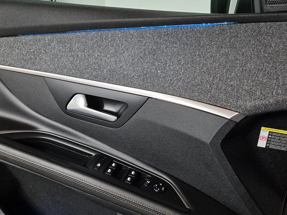 Peugeot 3008 1,6 e-THP 165 GT Line EAT6 5d