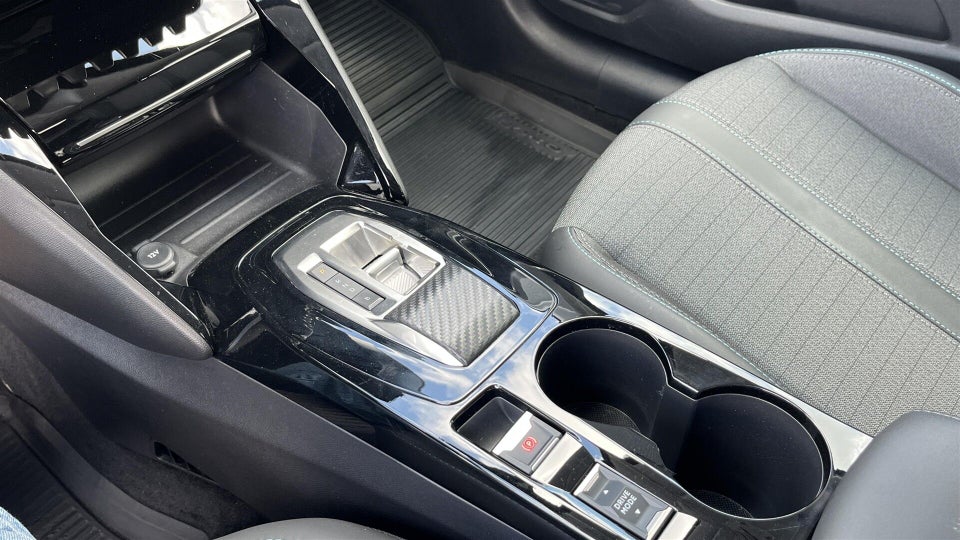 Peugeot e-208 50 Allure 5d