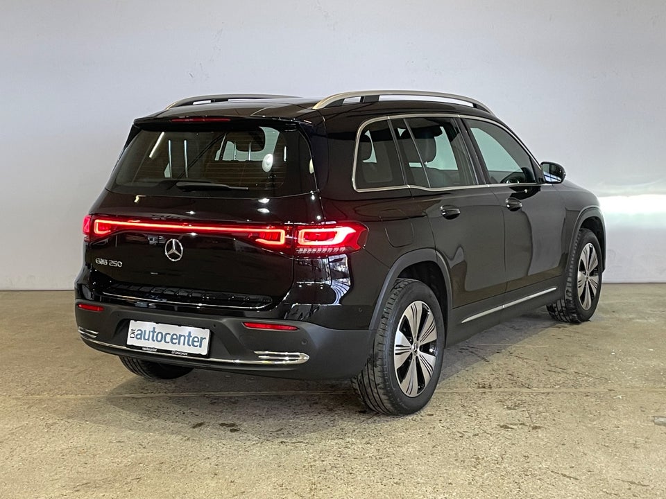 Mercedes EQB250 Progressive 7prs 5d