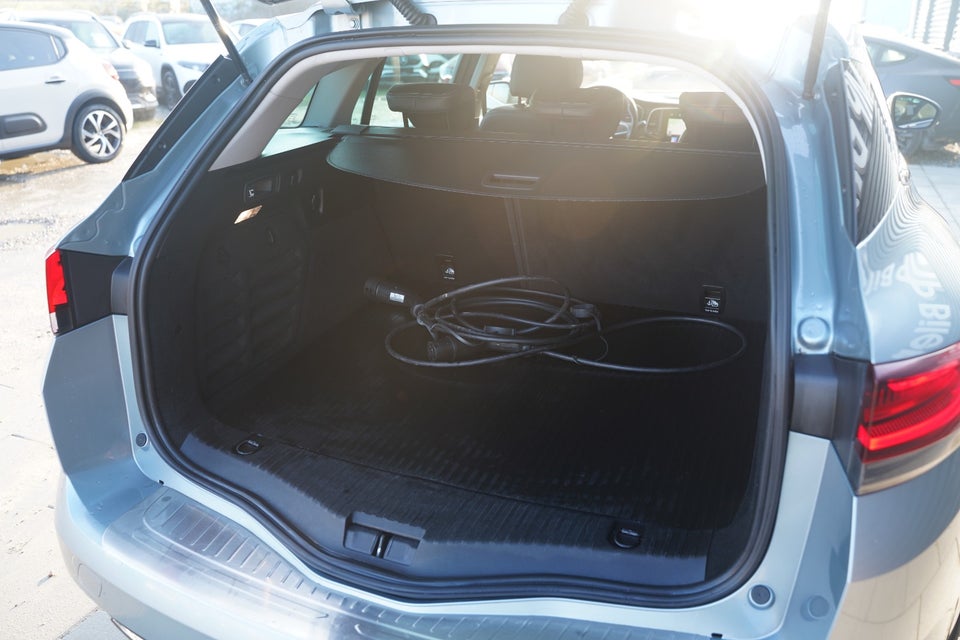 Renault Megane IV 1,6 E-Tech Intens Sport Tourer 5d