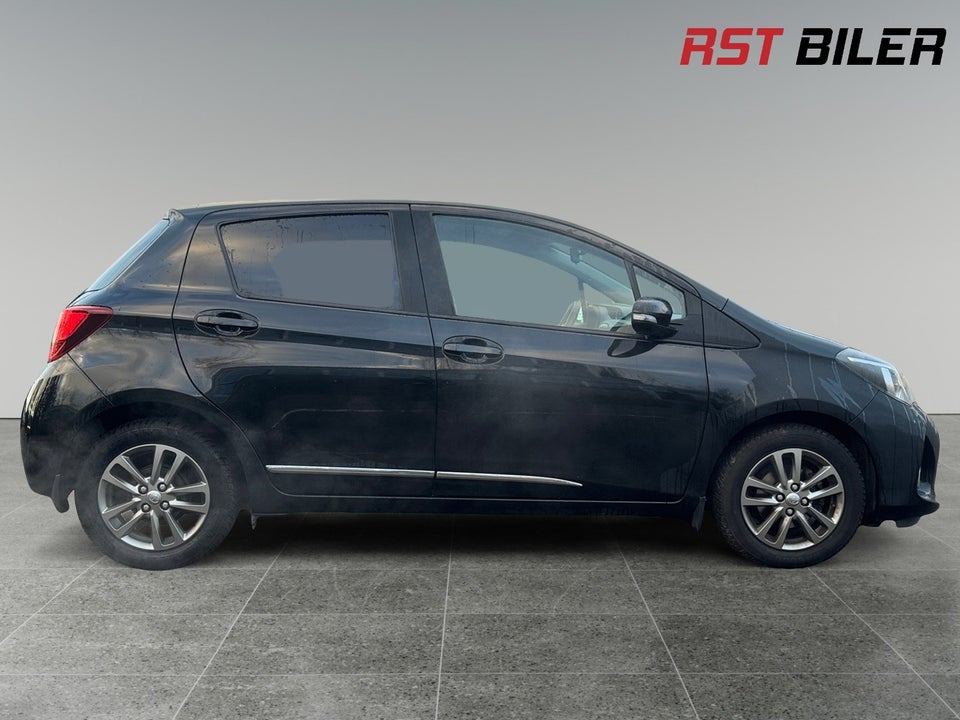 Toyota Yaris 1,0 VVT-i T1 5d