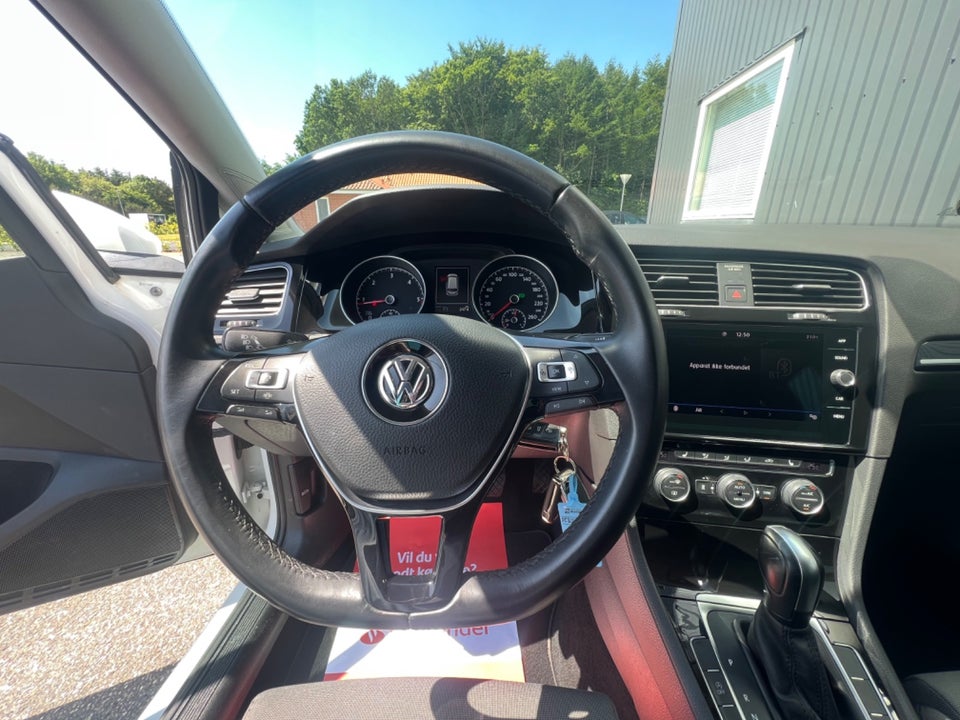 VW Golf VII 2,0 TDi 150 Highline DSG Van 5d
