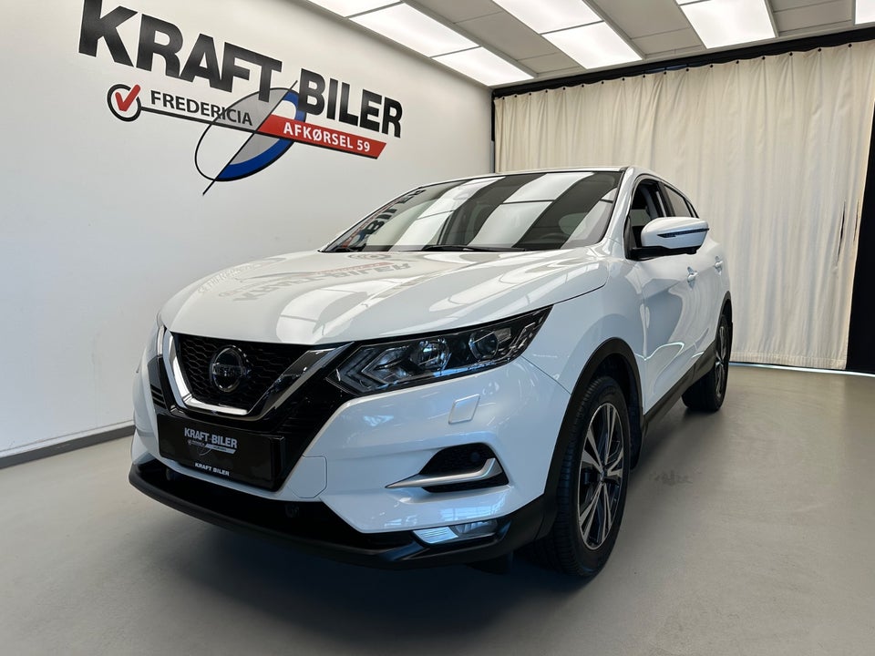 Nissan Qashqai 1,3 Dig-T 140 N-Connecta 5d