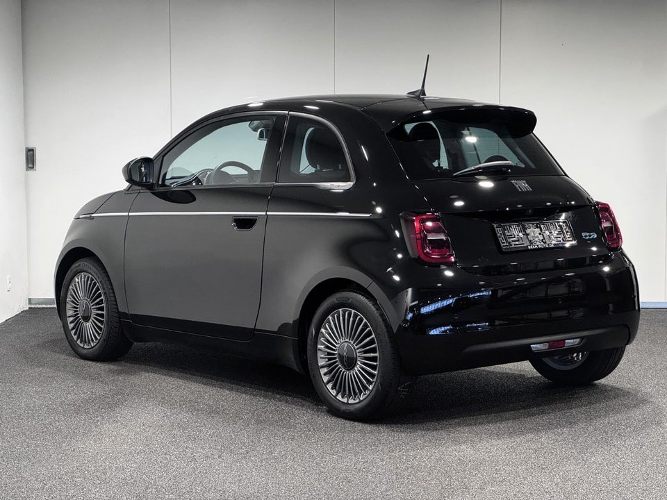 Fiat 500e 42 Icon 3d