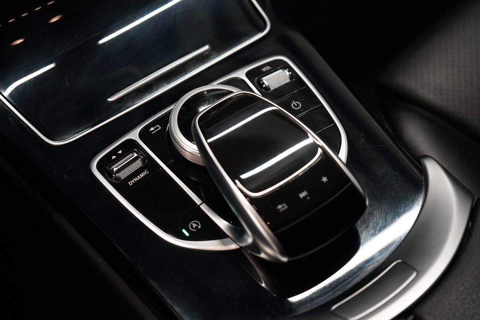 Mercedes C220 d 2,2 AMG Line stc. aut. 5d
