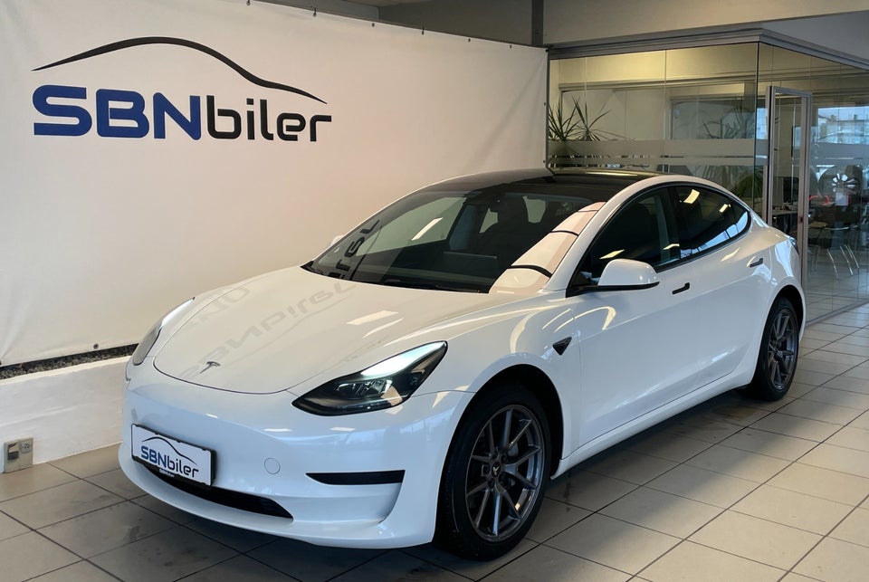 Tesla Model 3 RWD 4d