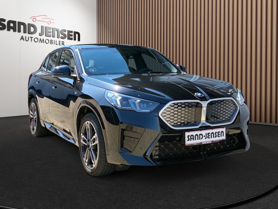 BMW iX2 eDrive20 M-Sport Premium 5d