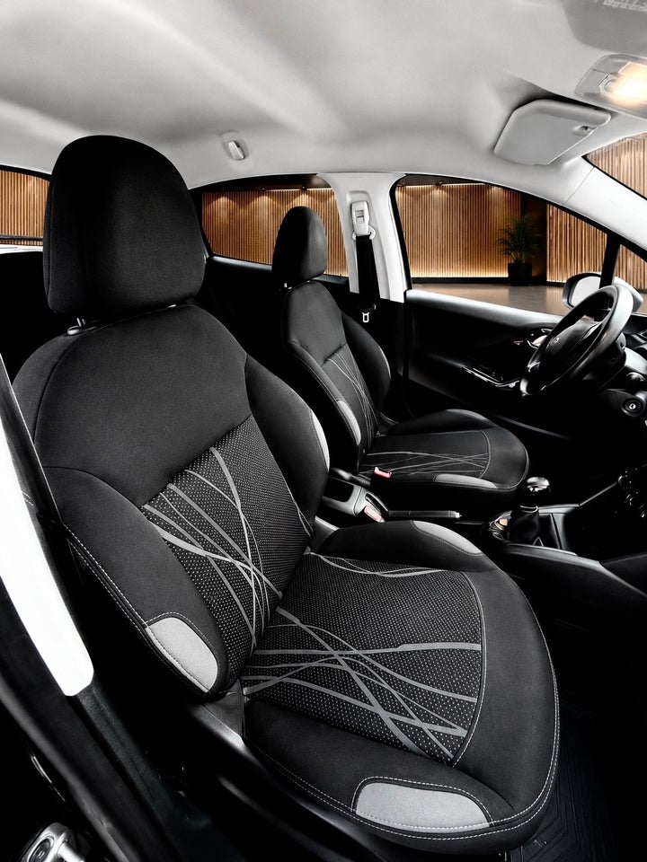 Peugeot 208 1,6 e-HDi 92 Active 5d