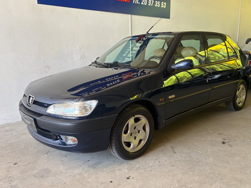 Peugeot 306 1,8 16V Eden Park 5d