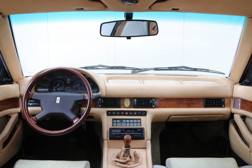 Maserati 222 2,0 Bi-turbo 2d