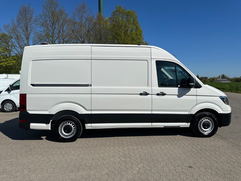 VW Crafter 30 2,0 TDi 140 Kassevogn L3H2