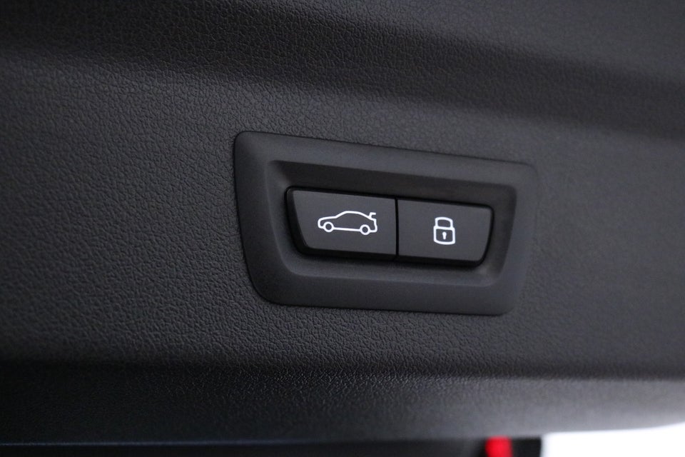 BMW iX2 eDrive20 M-Sport 5d