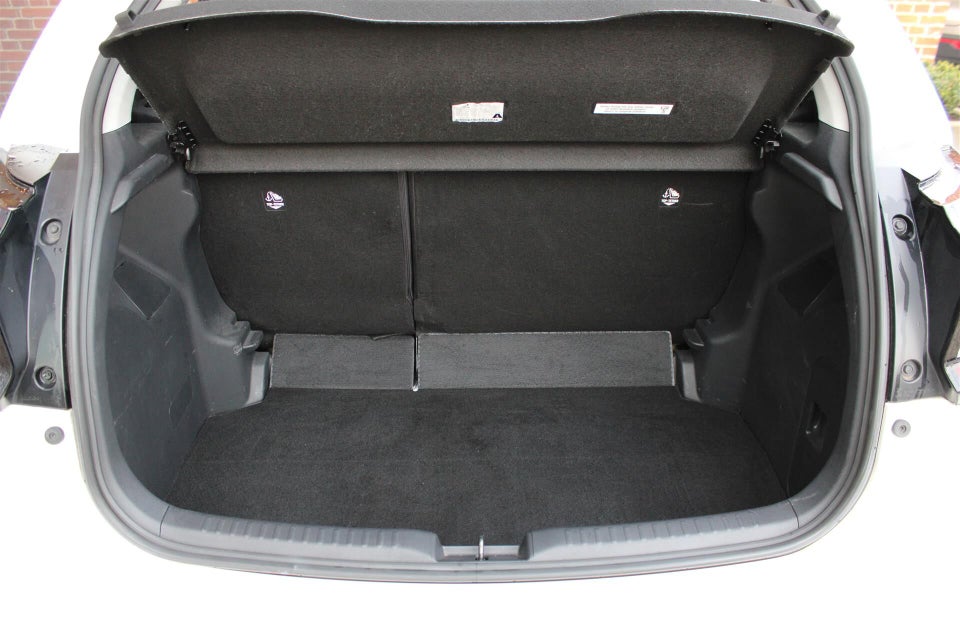 Toyota Yaris 1,5 Hybrid H3 e-CVT 5d
