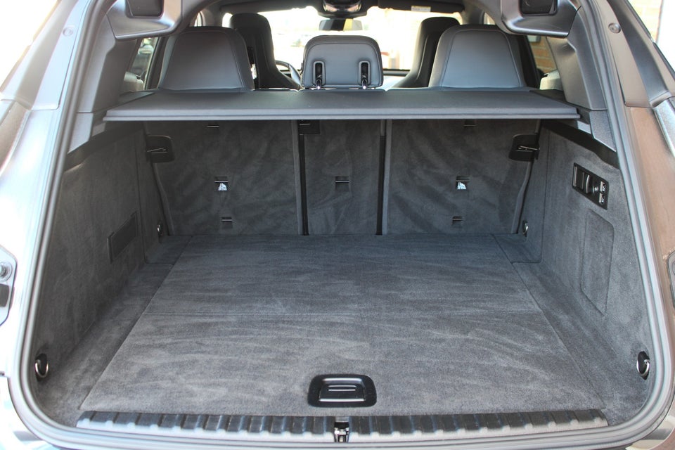 BMW iX xDrive40 Sport 5d