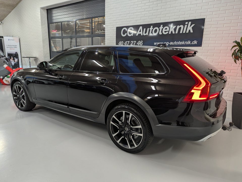 Volvo V90 CC 2,0 D5 235 aut. AWD 5d