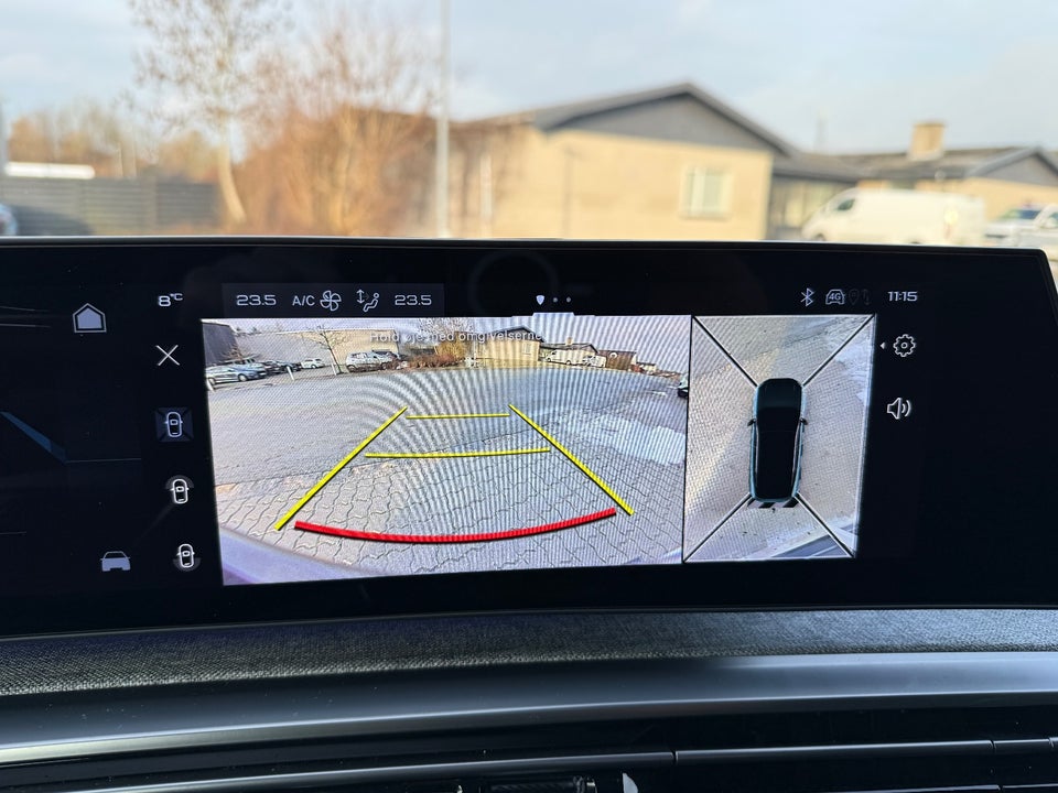 Peugeot e-3008 77 GT Pack 5d