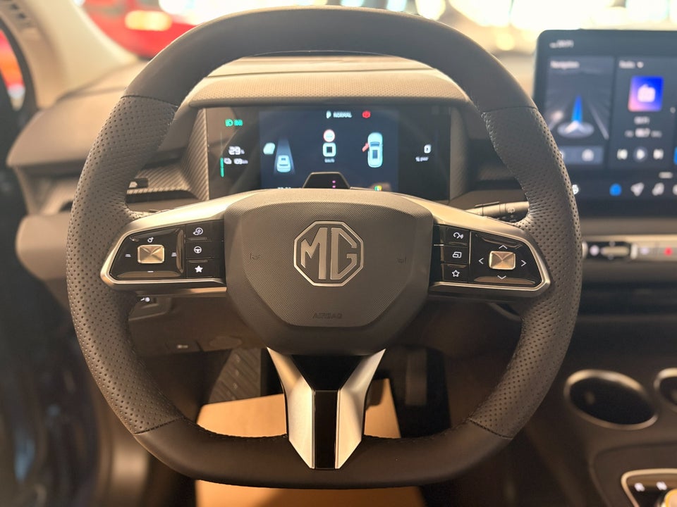 MG MGS5 64 Luxury 5d