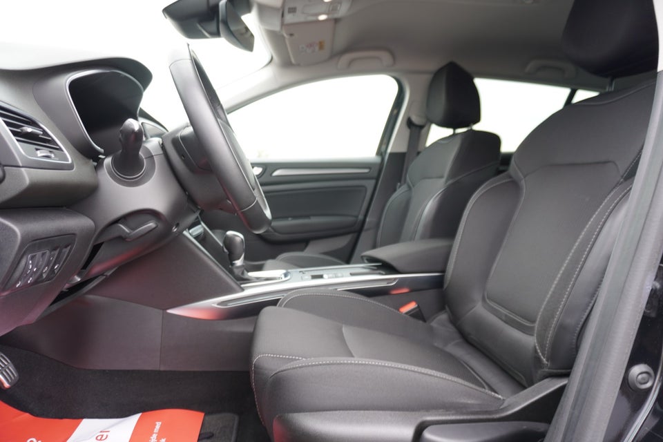 Renault Megane IV 1,6 E-Tech Zen Sport Tourer 5d