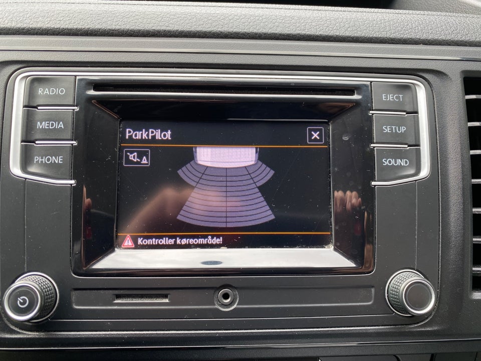 VW Transporter 2,0 TDi 102 Mandskabsvogn 5d