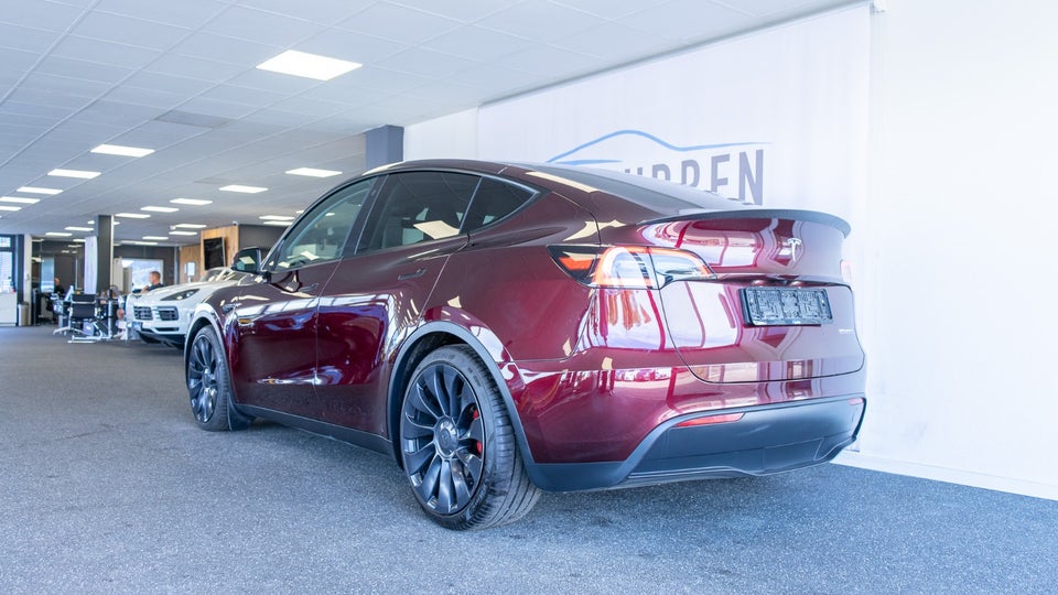 Tesla Model Y Performance AWD 5d