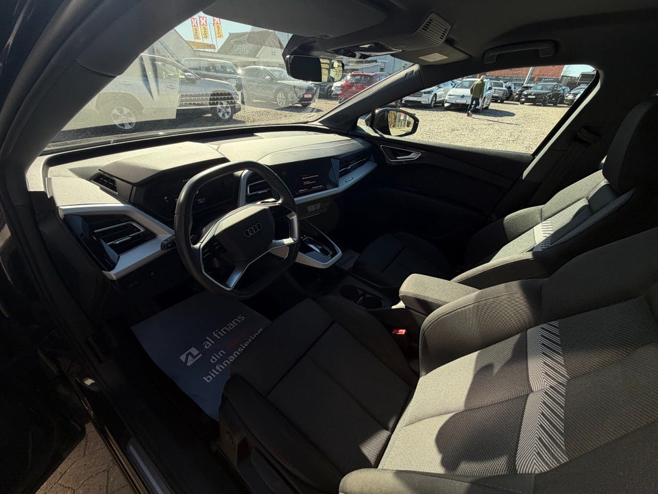 Audi Q4 e-tron 40 Advanced 5d