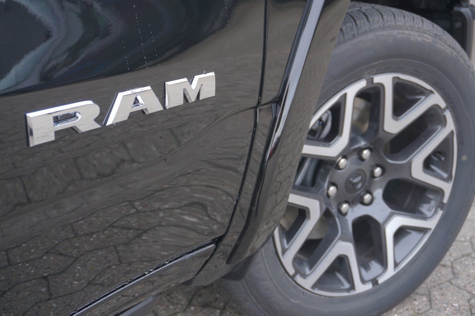 Dodge RAM 1500 3,0 Laramie aut. 4d