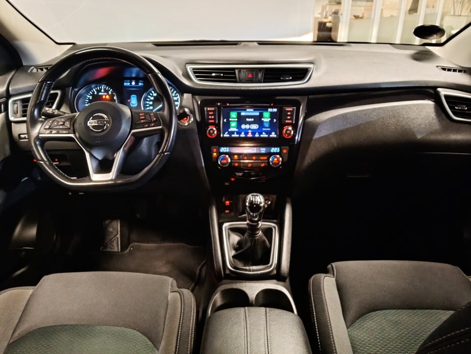 Nissan Qashqai 1,3 Dig-T 140 N-Connecta 5d