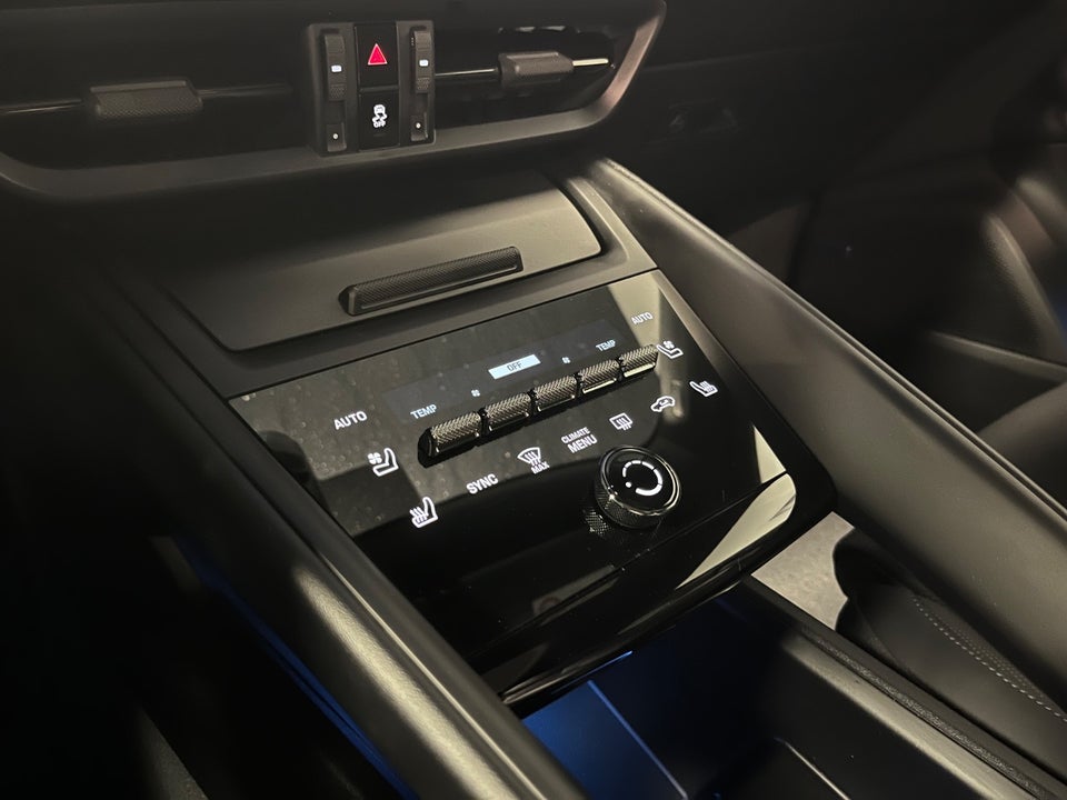 Porsche Macan 4 5d