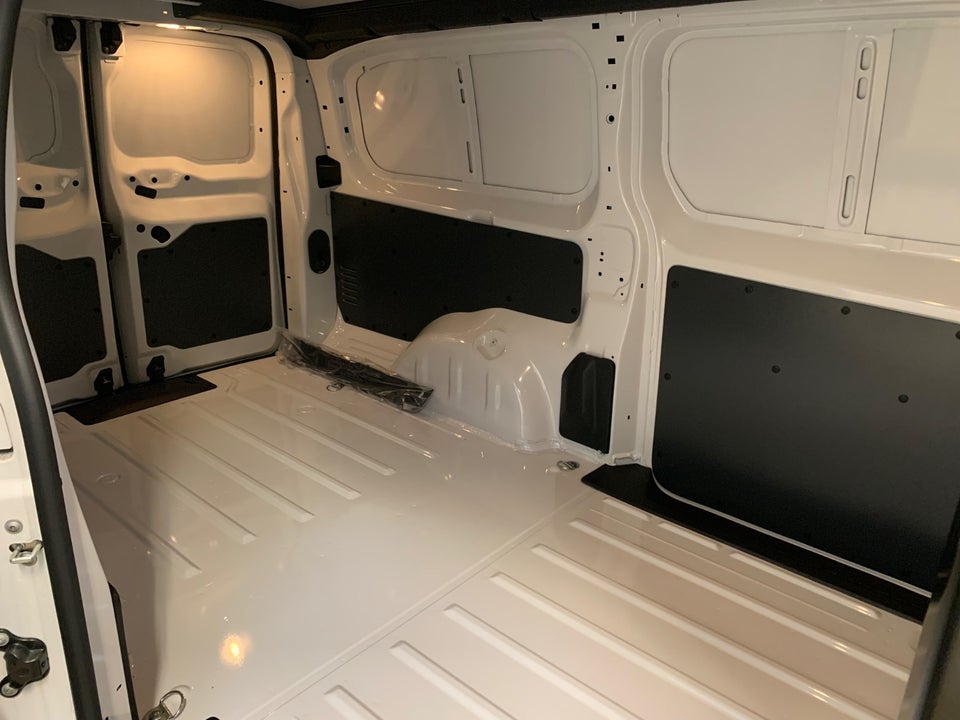 Peugeot e-Expert 75 L3 Plus Van