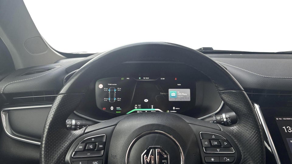 MG Marvel R Luxury 5d