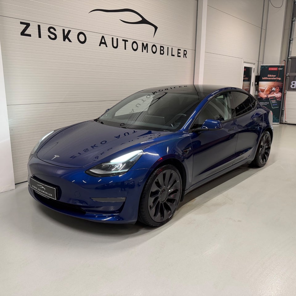 Tesla Model 3 Performance AWD 4d
