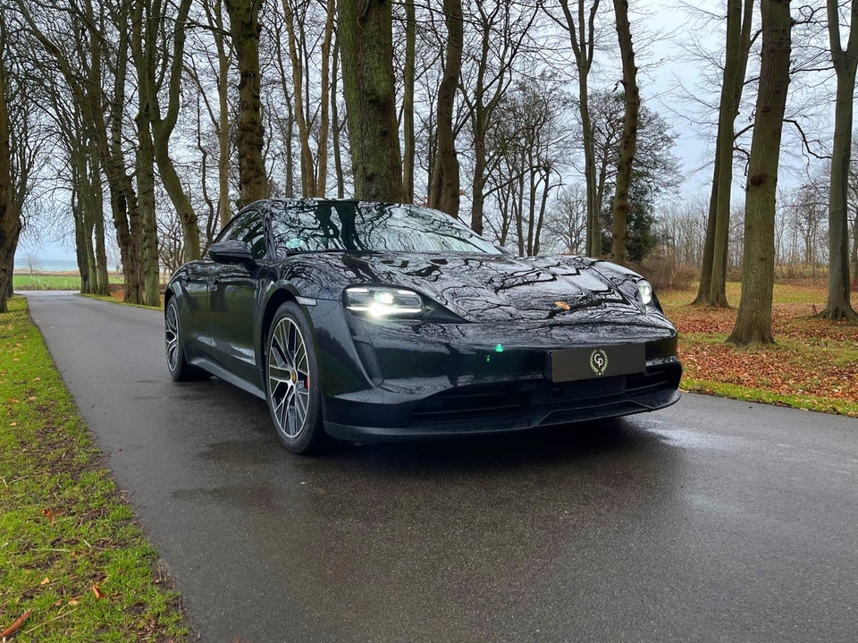 Porsche Taycan 4S Performance+ 4d