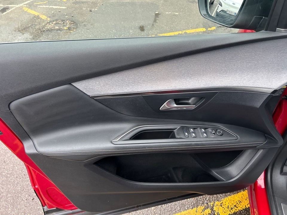 Peugeot 3008 1,6 Hybrid4 GT Line EAT8 5d