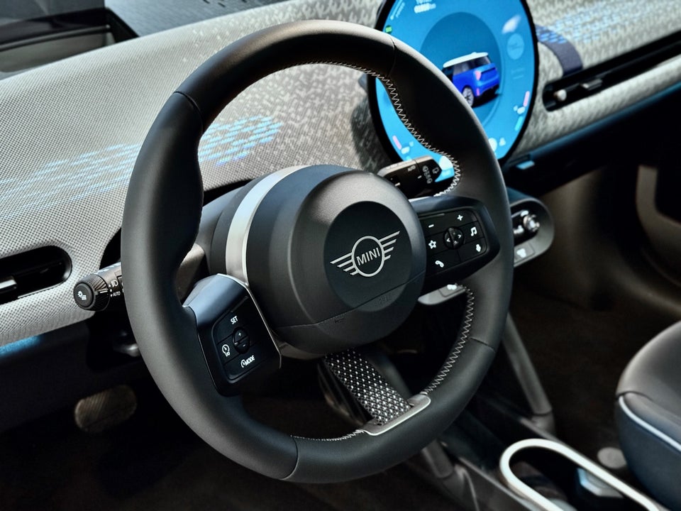 MINI Cooper SE Favoured Trim XL 3d