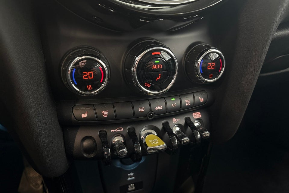 MINI Cooper SE Classic Trim 3d