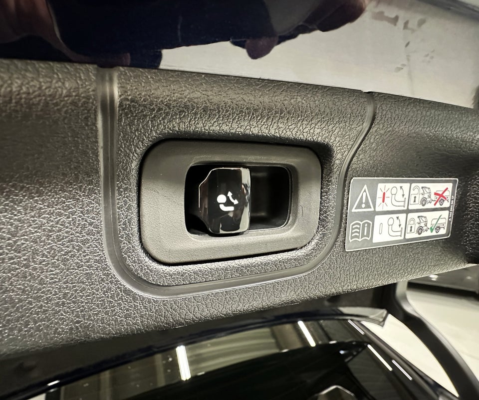 Mercedes C300 e 2,0 AMG Line aut. 4d