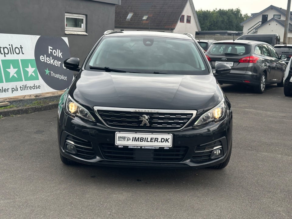 Peugeot 308 1,5 BlueHDi 130 Allure+ Sky SW 5d