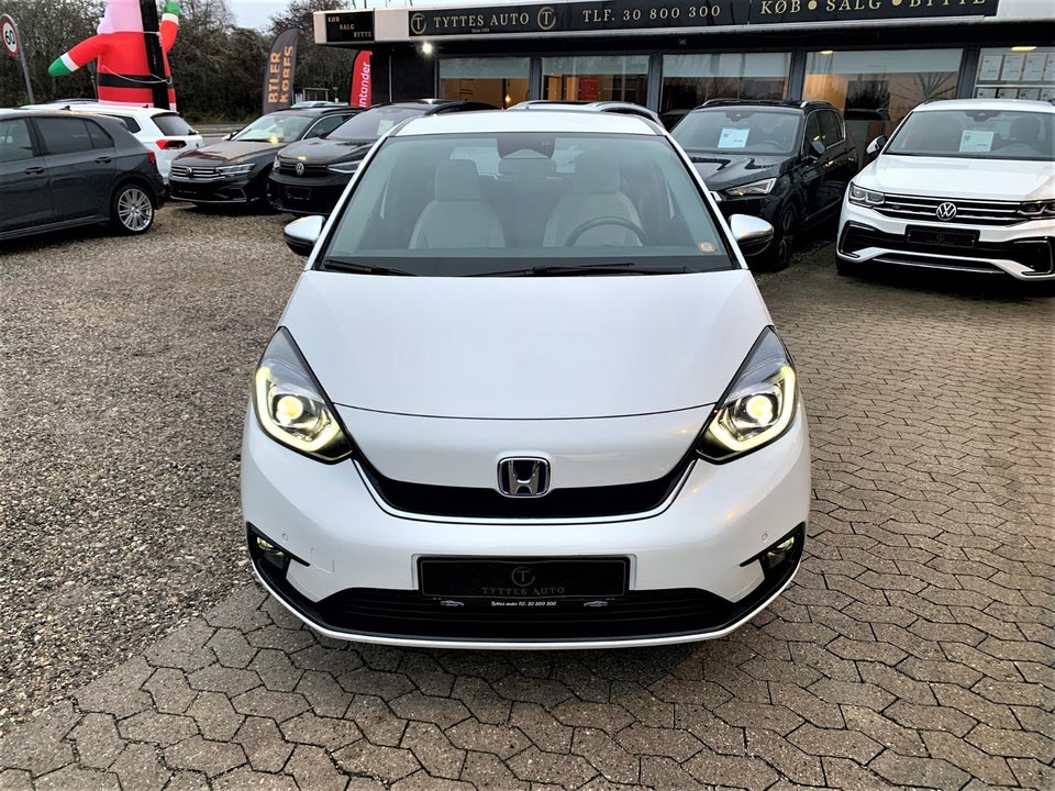 Honda Jazz 1,5 i-MMD Executive eCVT 5d