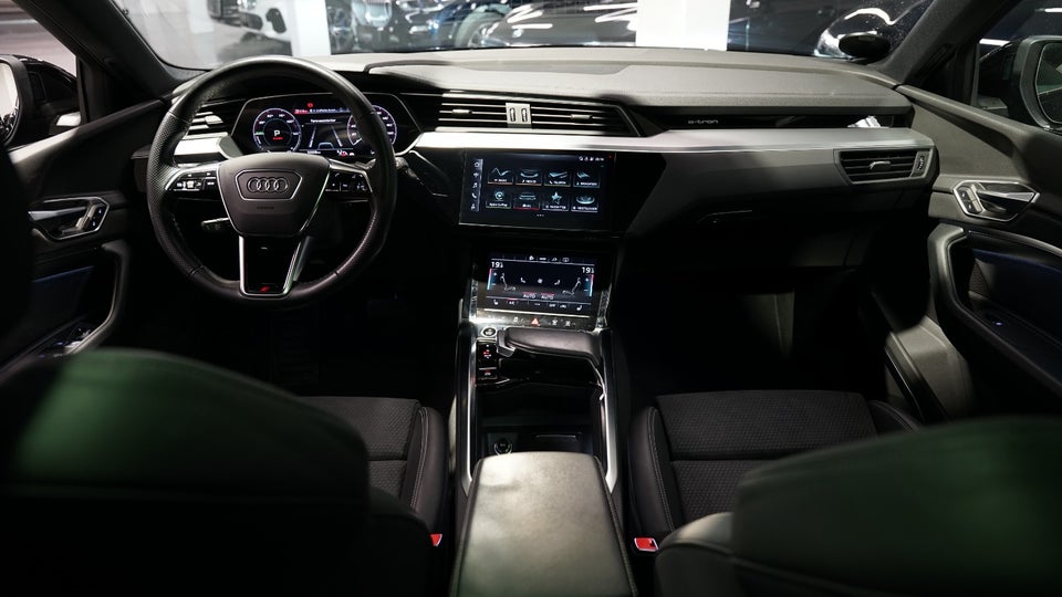 Audi e-tron 55 S-line quattro 5d